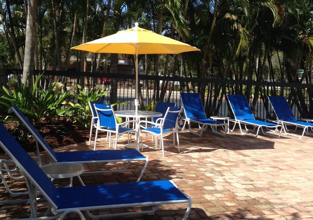 Hampton Sarasota I-75 Bee Ridge 3*